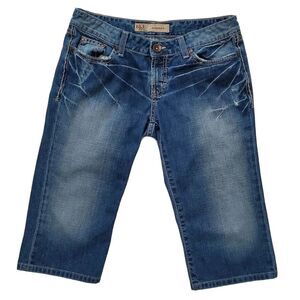 BKE Buckle Madison (Womens Size 28) Capri Low Rise Medium Wash‎ Blue Denim Jeans